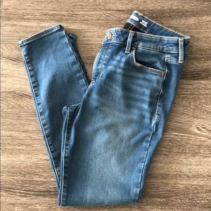 Women’s Old Navy Built in Warm Skinny Jeans Sz 10P